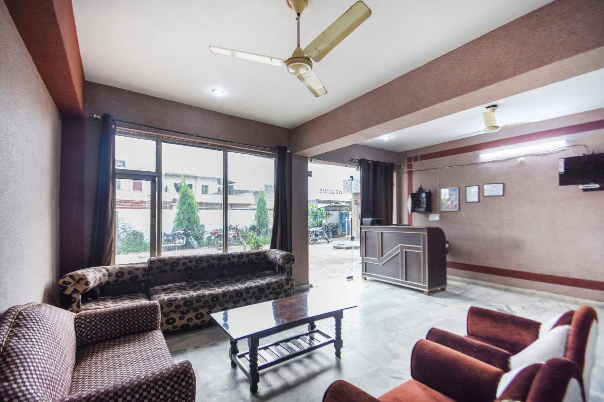 Oyo Flagship Vibes Hotel Nālāgarh Dış mekan fotoğraf